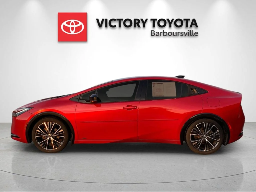 Used 2024 Red Toyota XLE image 2