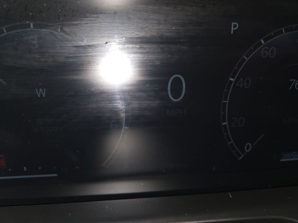 Used 2025 Silver Jeep Limited image 23