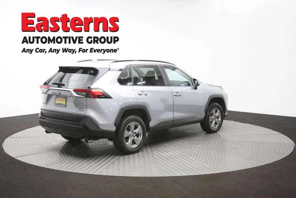 Used 2024 Silver Toyota XLE image 39