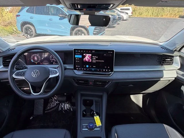 New 2026 Pure White Volkswagen 2.0T SE image 9