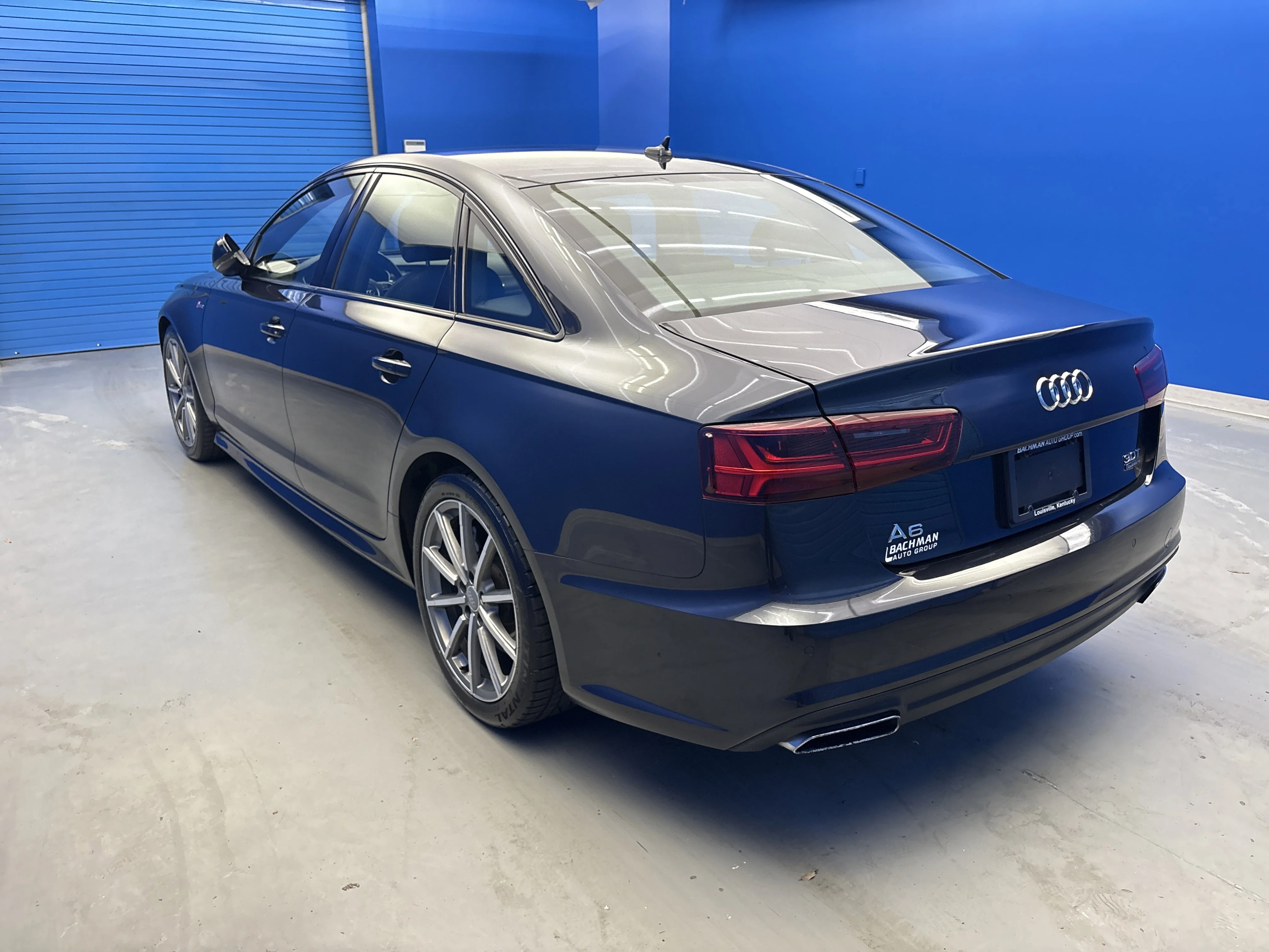 Used 2018 Moonlight Blue Metallic Audi Premium image 5