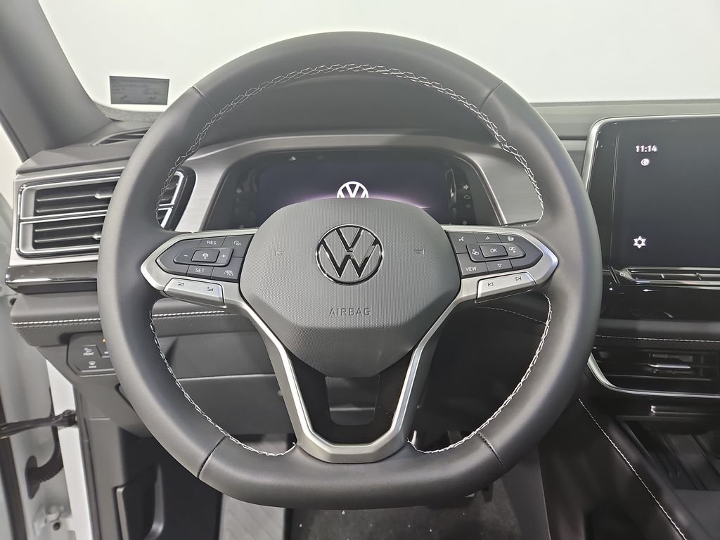 New 2026 White/off-white Volkswagen 2.0T SE image 14