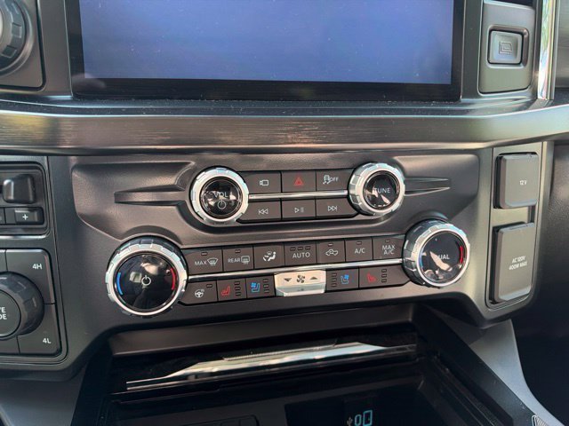 Used 2026 Gray Metallic Ford Lariat image 10