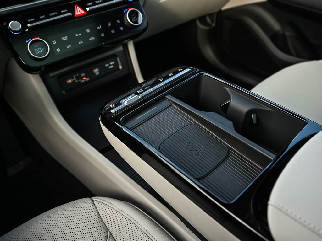 New 2026 Ash Black Hyundai Limited AWD image 27