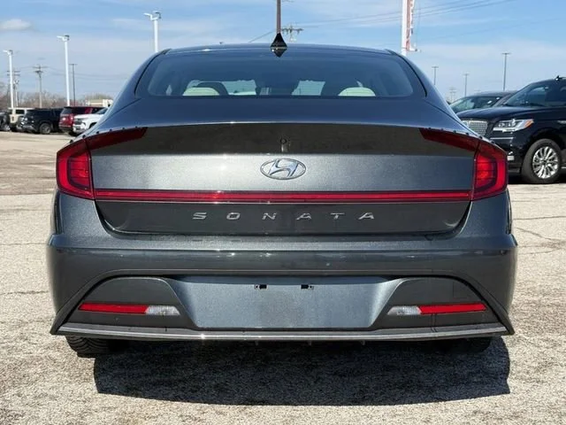2023 Hyundai Sonata SE - Photo 4