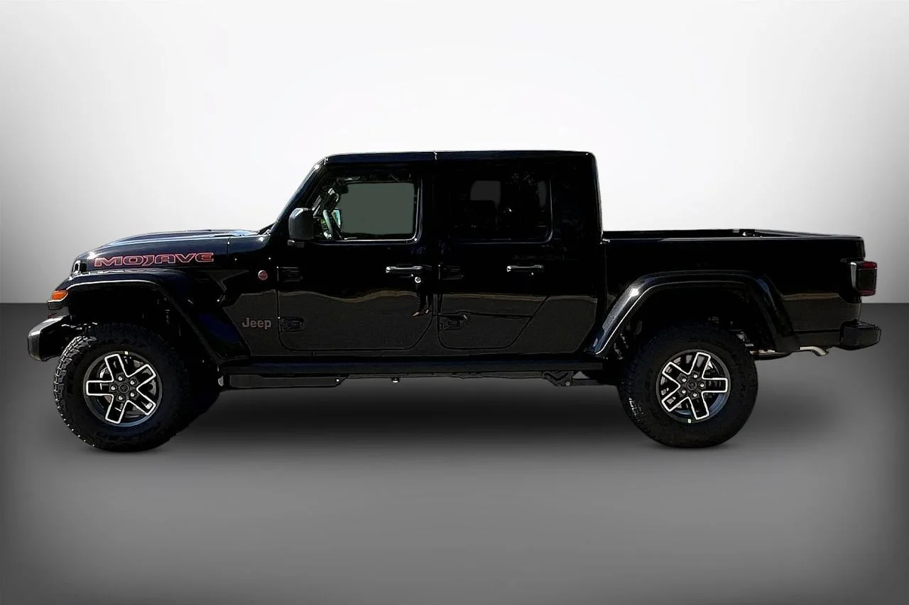 New 2026 Black Clearcoat Jeep Mojave image 5