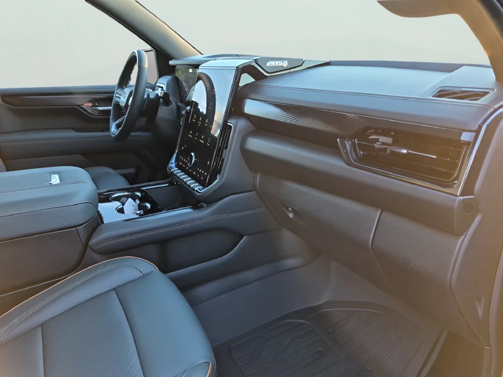 New 2026 GMC Yukon XL AT4, photo 38
