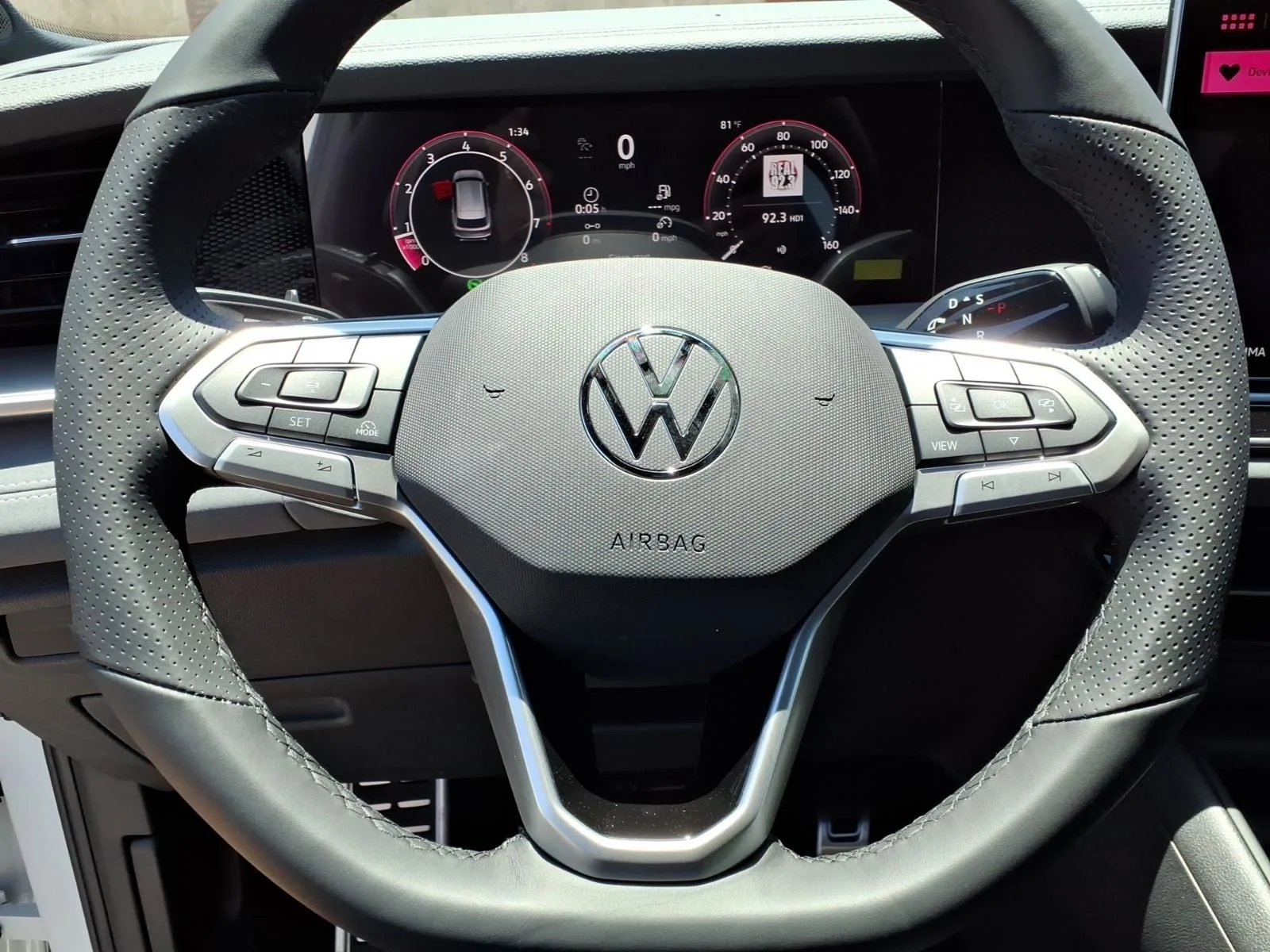 New 2026 Opal White Pearl Volkswagen 2.0T SE image 23
