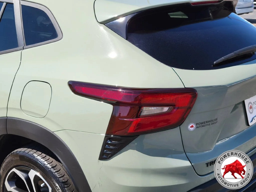 Used 2024 Green Chevrolet 2RS image 13