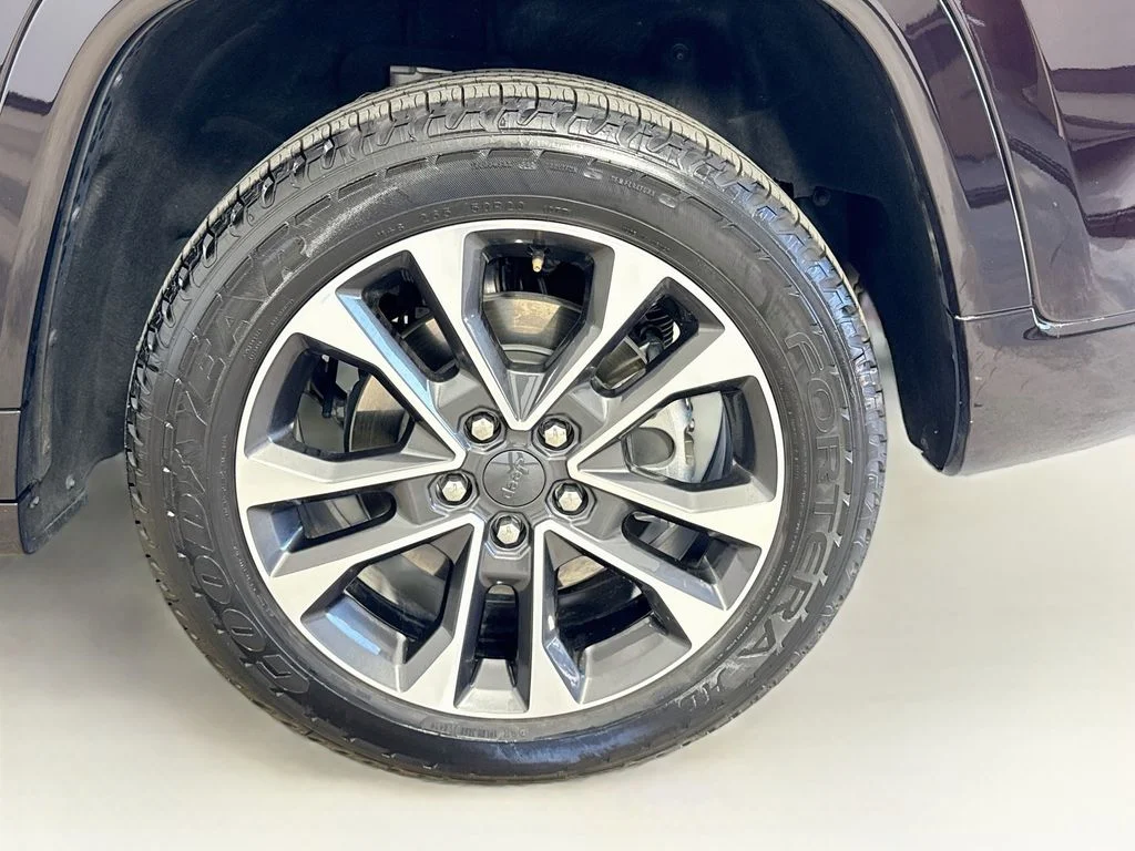 Used 2022 Brown Jeep Overland 4xe image 31