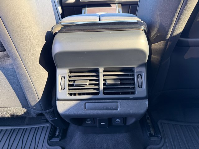 Used 2026 White Land Rover Dynamic image 19