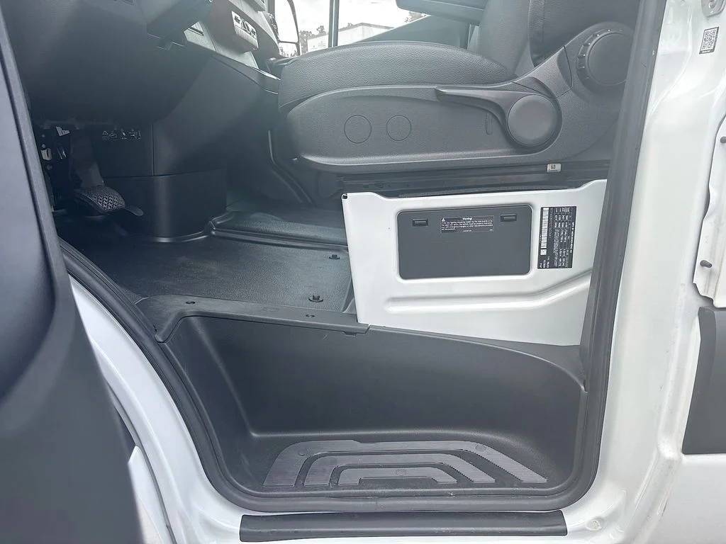 Used 2026 White Mercedes-Benz 144 WB RANGER image 29