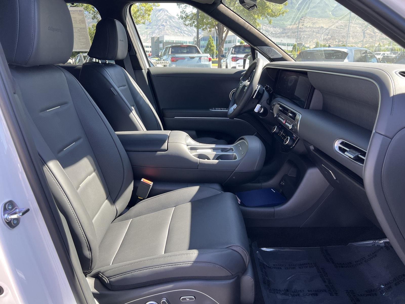 New 2026 Creamy White Pearl Hyundai Calligraphy AWD image 17