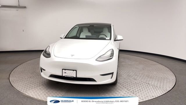 Used 2020  Tesla Long Range image 7