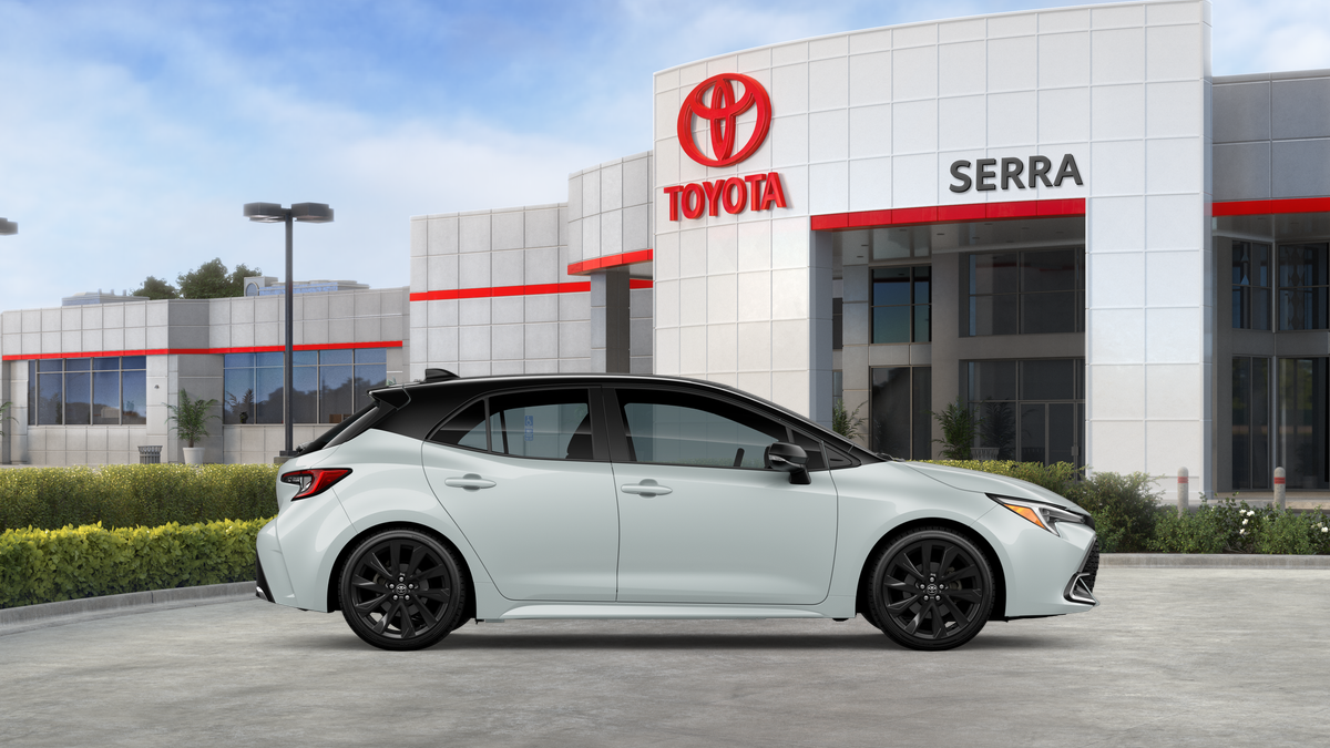 New 2026 Wind Chill Pearl with Midnight Black Metallic roof Toyota XSE image 13