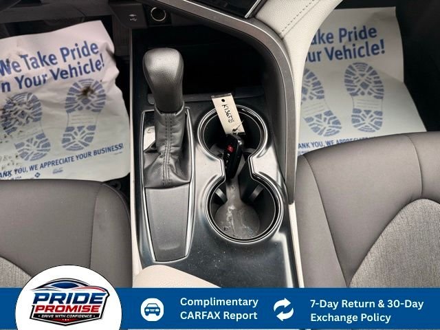 Used 2018 Gray Toyota LE image 15