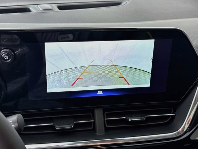 New 2026 Summit White Chevrolet ACTIV image 15