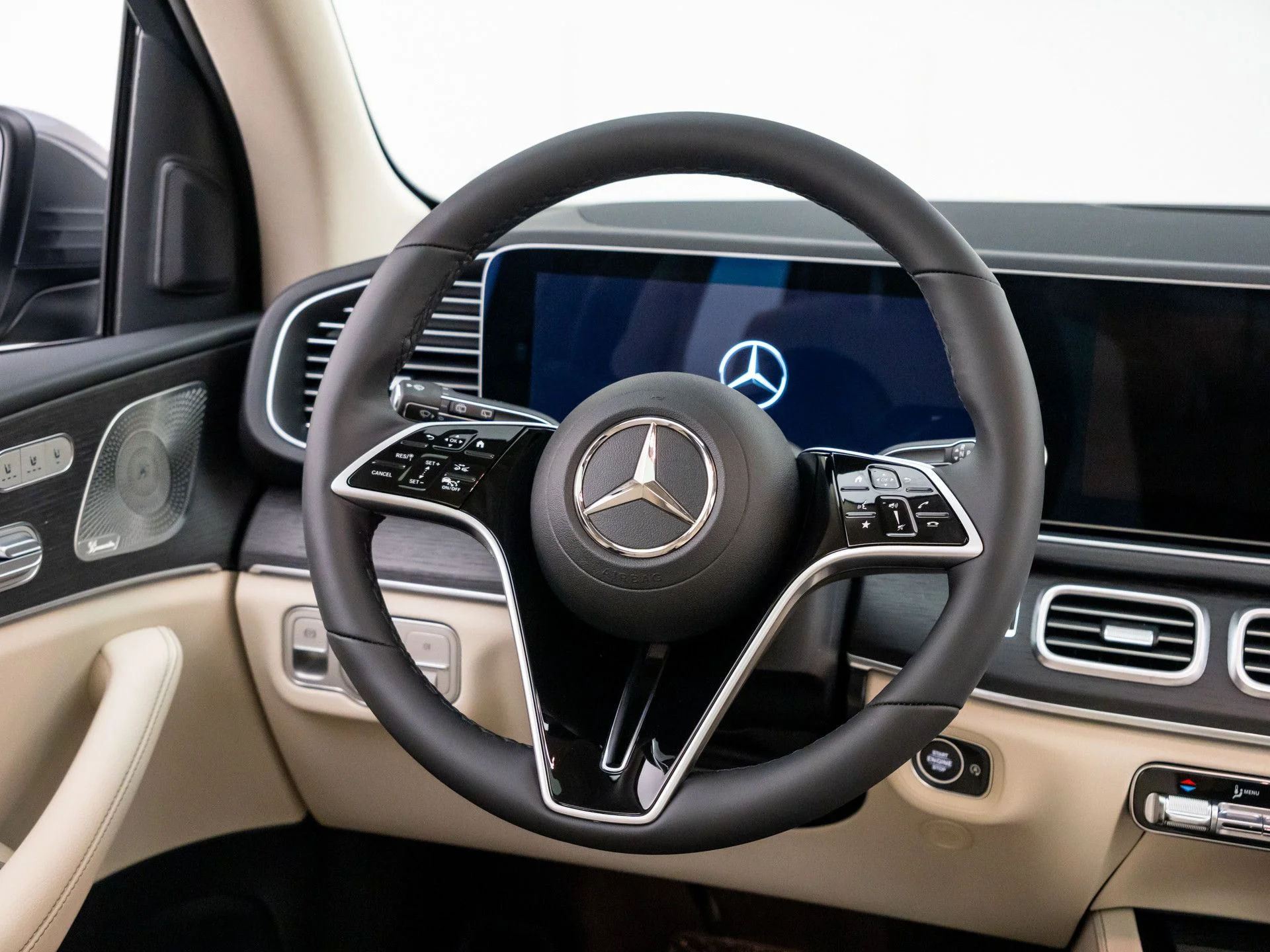 New 2026 Gray Mercedes-Benz GLE 350 image 11
