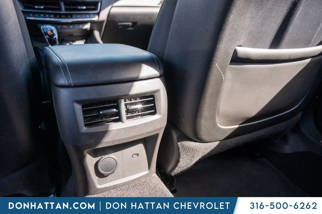 Used 2023 White Cadillac Premium Luxury image 25