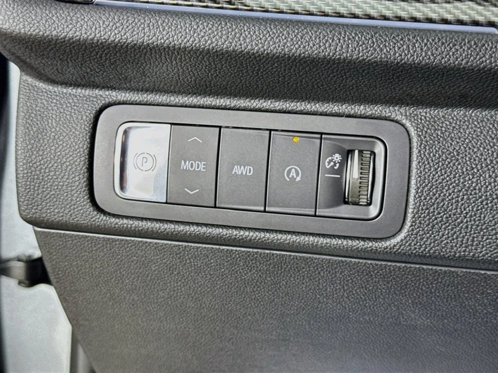 Used 2025 Sterling Gray Metallic Chevrolet High Country image 13