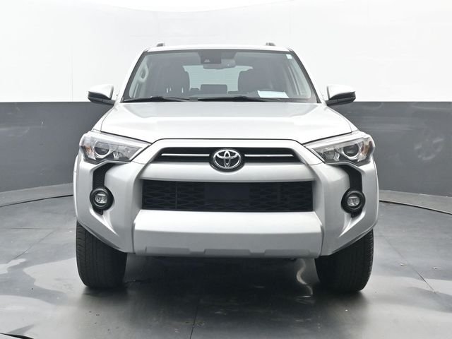 Used 2022 Classic Silver Metallic Toyota SR5 image 21