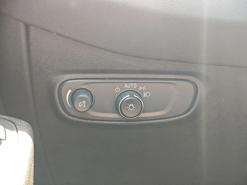 2024 Chevrolet Equinox LT - Photo 14