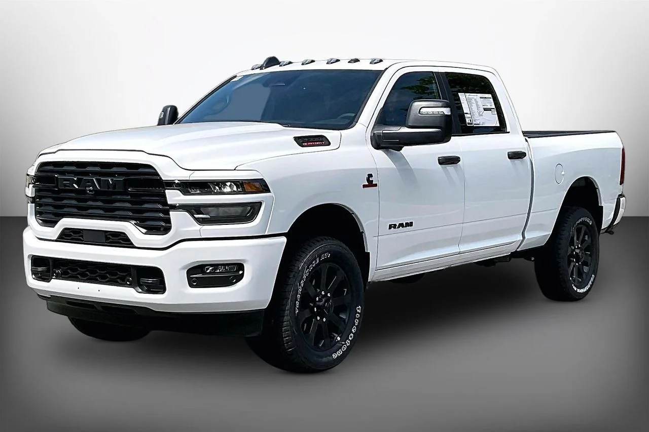 New 2026 Bright White Clear-Coat Exterior Paint RAM Big Horn image 4