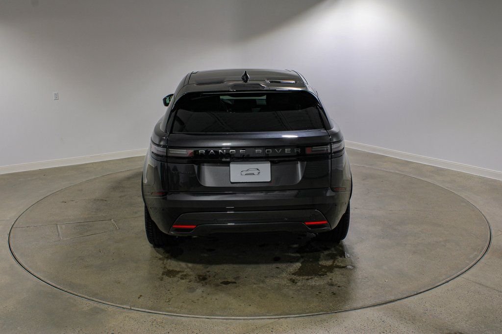 Certified Used 2026 Carpathian Gray Premium Metallic Land Rover Dynamic SE image 4