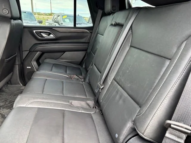 Used 2023 Iridescent Pearl Tricoat Chevrolet LT image 18