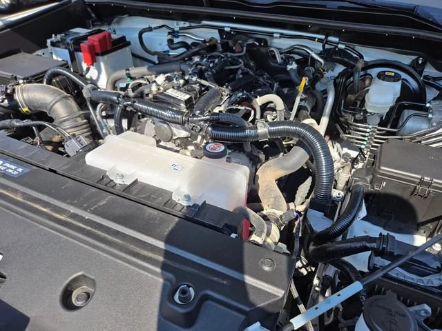 Used 2025 White Toyota SR5 image 23
