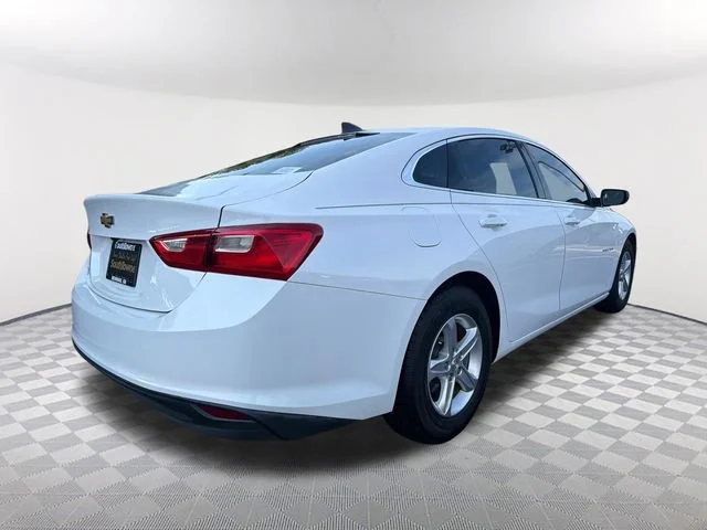 Used 2020 SUMMIT WHITE Chevrolet LS image 5