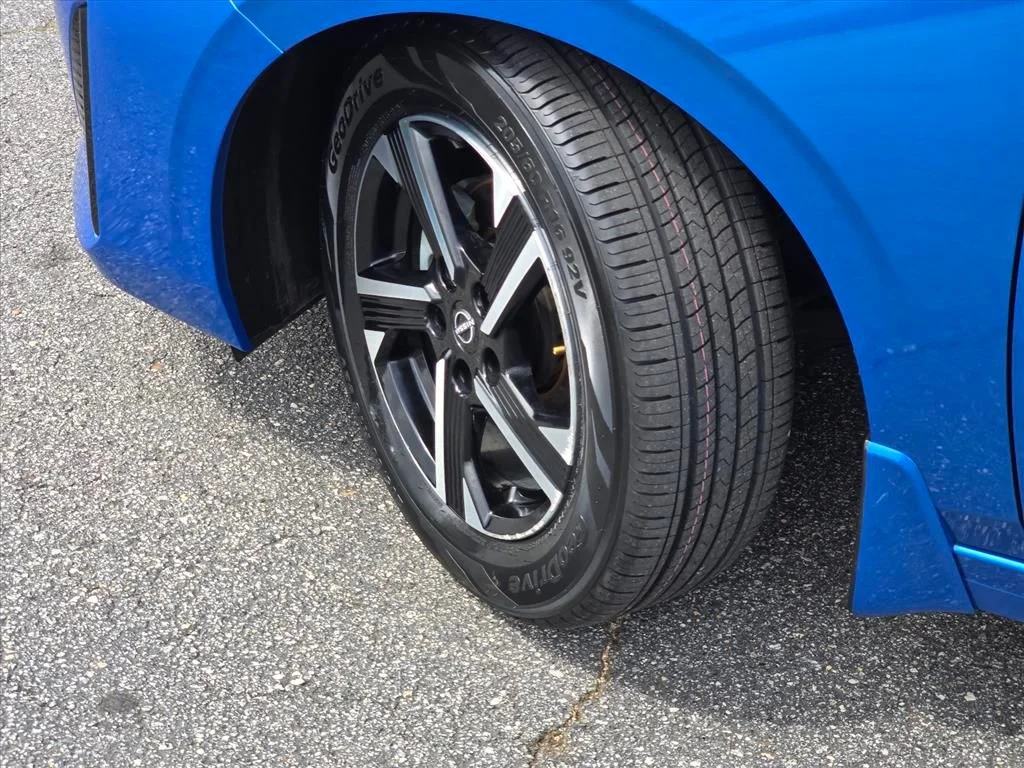 Used 2024 Blue Nissan SV image 27