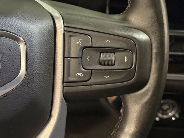 Used 2023 White GMC Elevation image 14