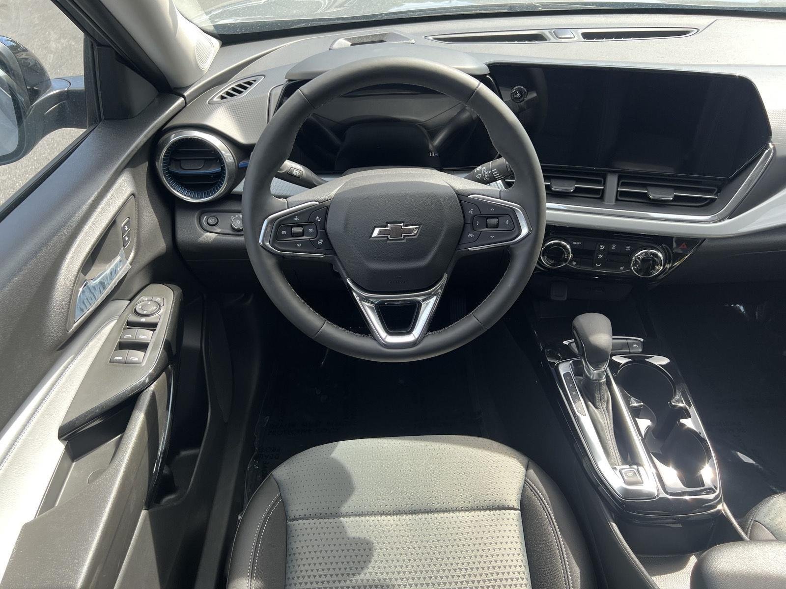 2026 Chevrolet Trax LT - Photo 32