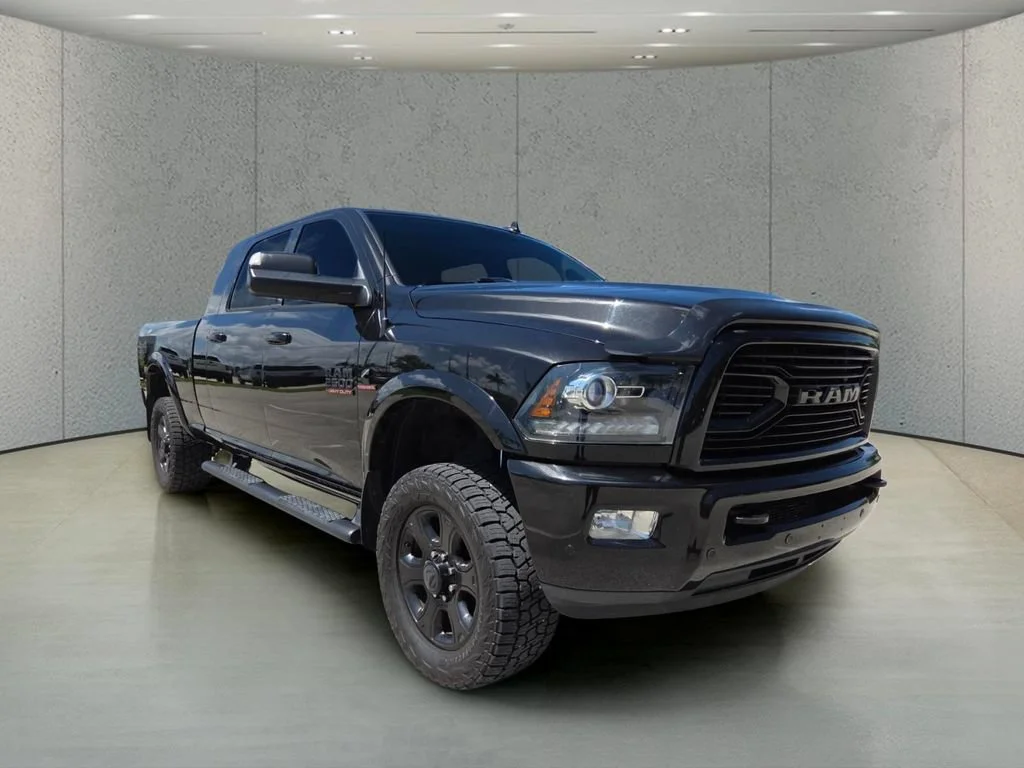 Used 2018 Brilliant Black Crystal Pearlcoat Ram Laramie image 13