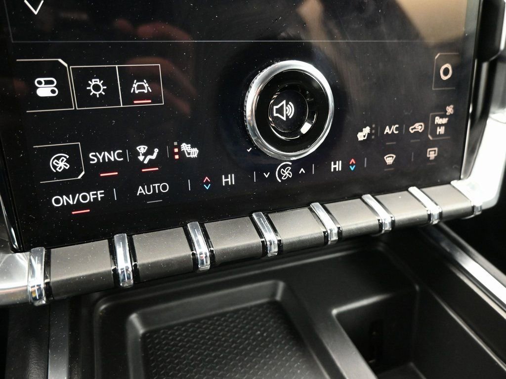 Used 2025 Ebony Twilight Metallic GMC Elevation image 14