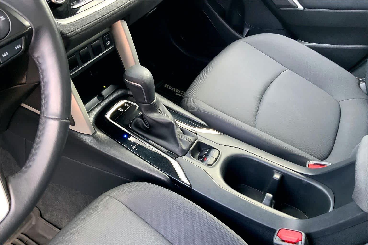 2024 Toyota Corolla Cross LE - Photo 17