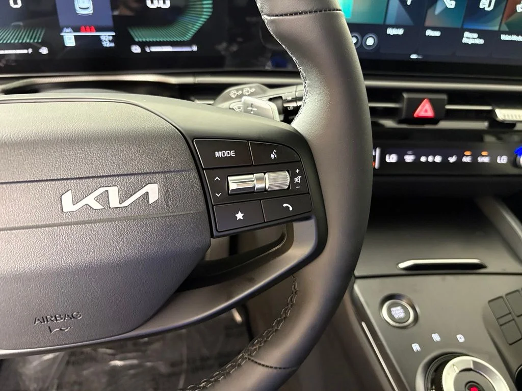 New 2027 Gravity Gray Kia LX image 20