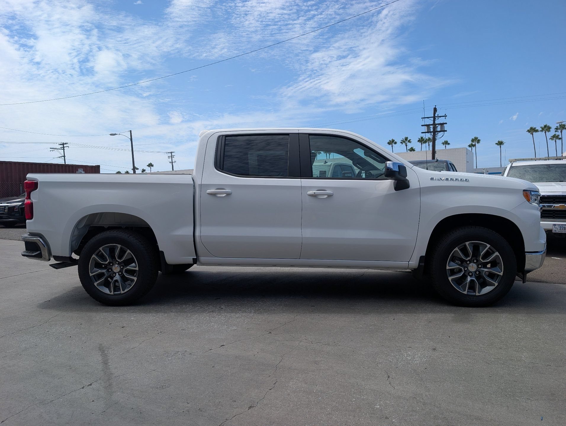 New 2026 Summit White Chevrolet LT image 7