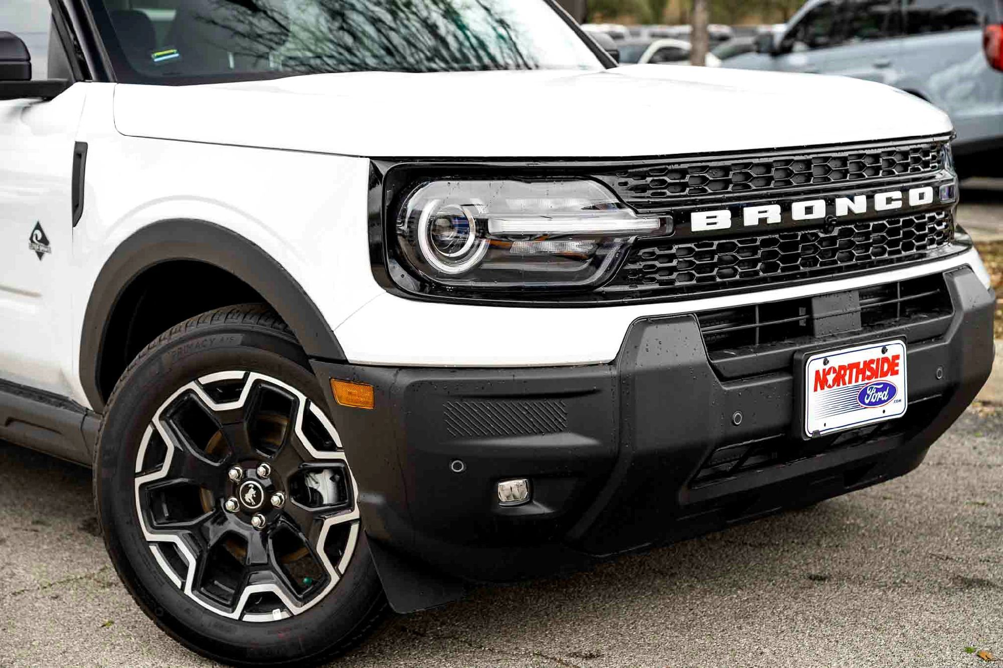 New 2025 Oxford White Ford Outer Banks image 3