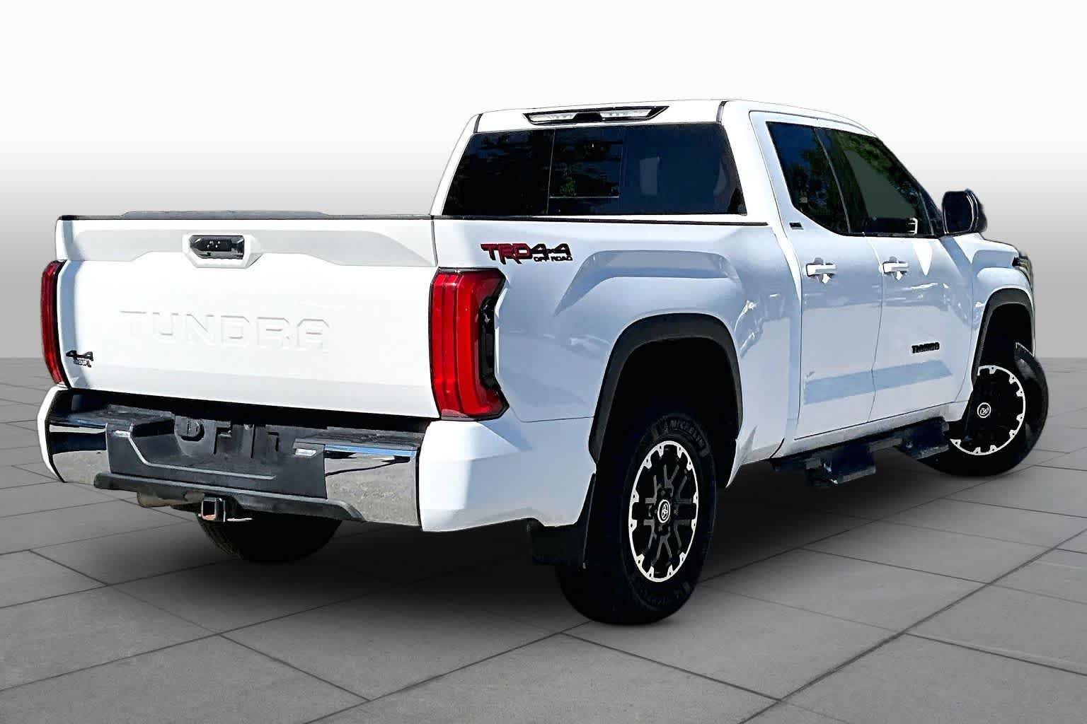 Used 2023 Ice Cap Toyota SR5 image 12