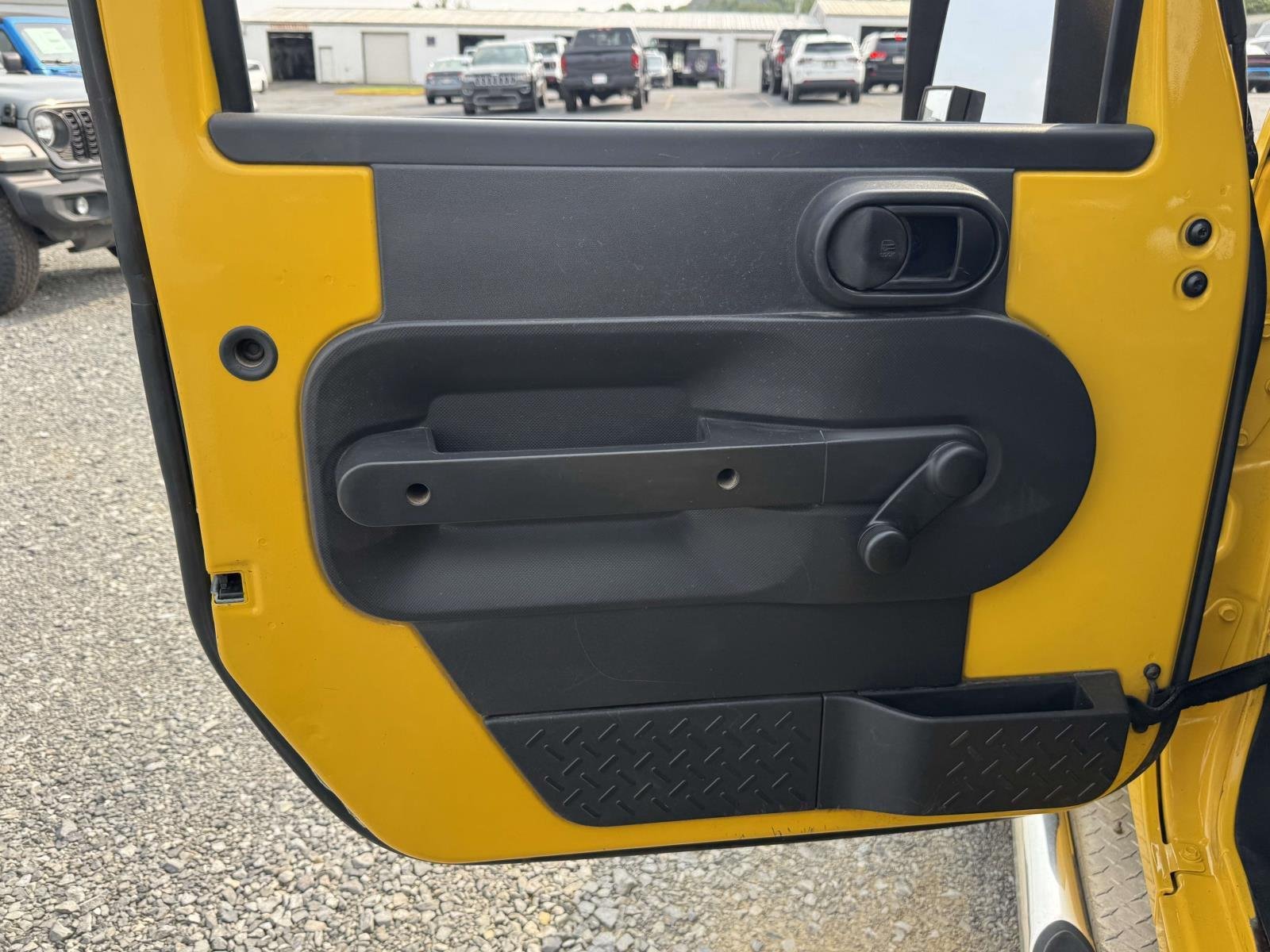 Used 2008 Detonator Yellow Jeep X image 16