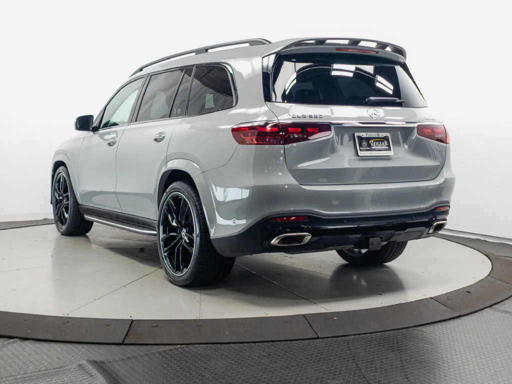 Certified Used 2024 MANUFAKTUR Alpine Gray Mercedes-Benz GLS 580 image 31