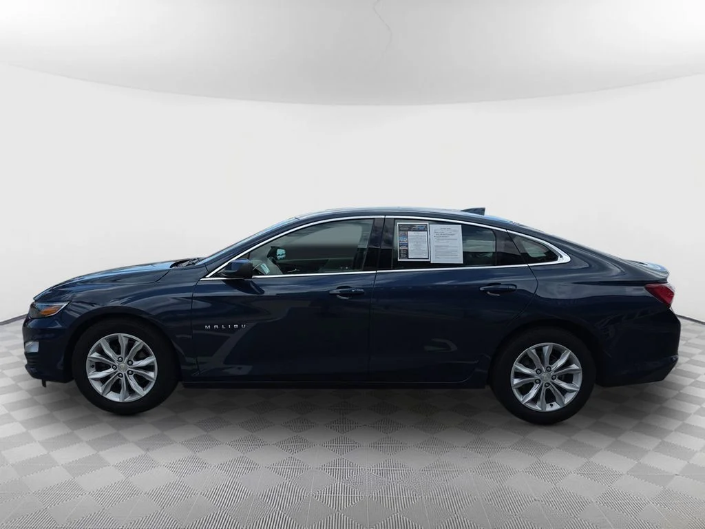 Used 2021 Blue Chevrolet LT image 5
