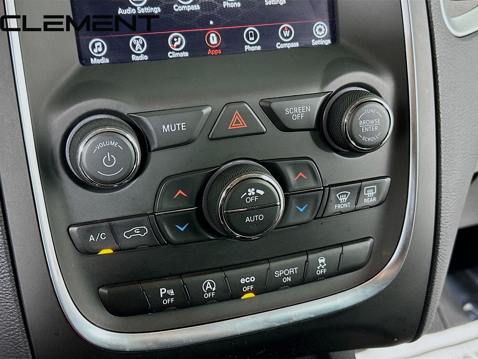 Used 2020 White Dodge SXT Plus image 22
