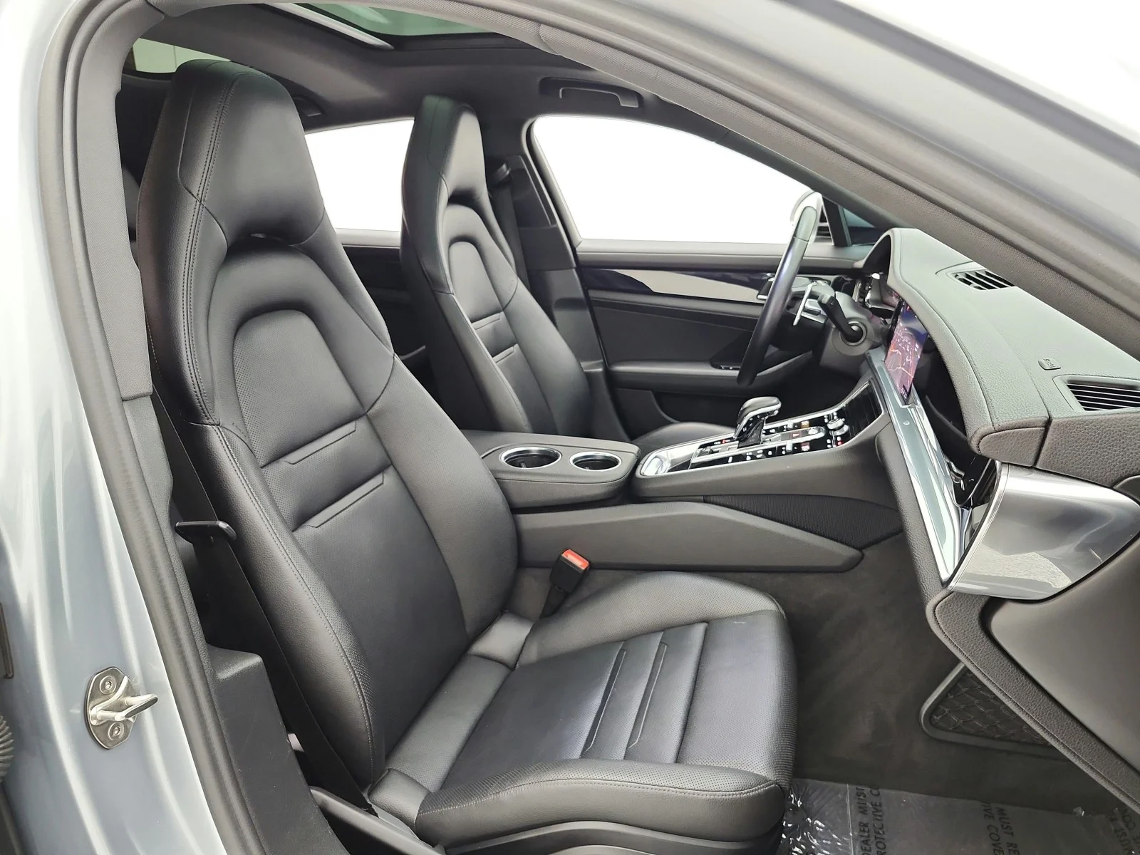 Used 2021 Dolomite Silver Metallic Porsche  image 19