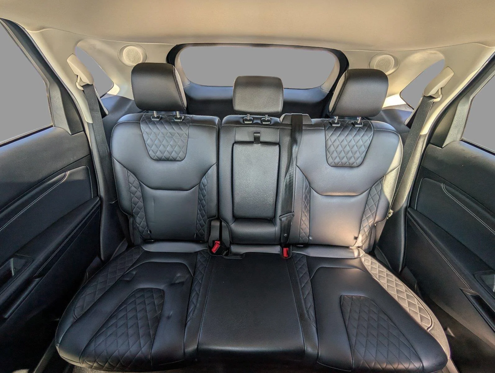 Used 2024 Stone Blue Ford Titanium image 31