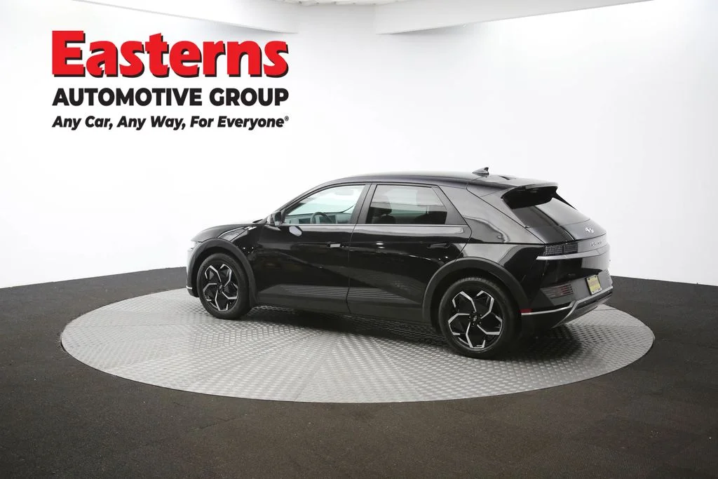 Used 2023 Black Hyundai SEL image 62