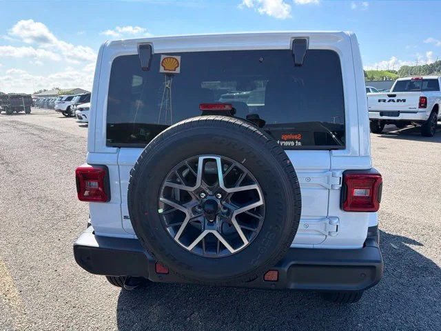 New 2026 White Jeep Sahara image 4