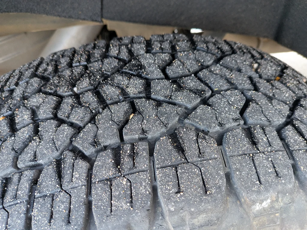 Used 2025 Titanium Rush Metallic GMC SLT image 25